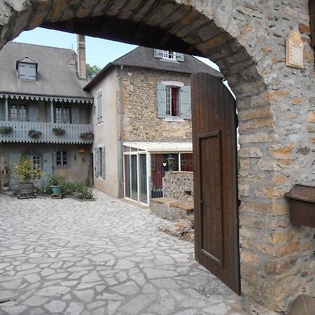 Gîte Tuyaret Oloron-Sainte-Marie Exterior foto